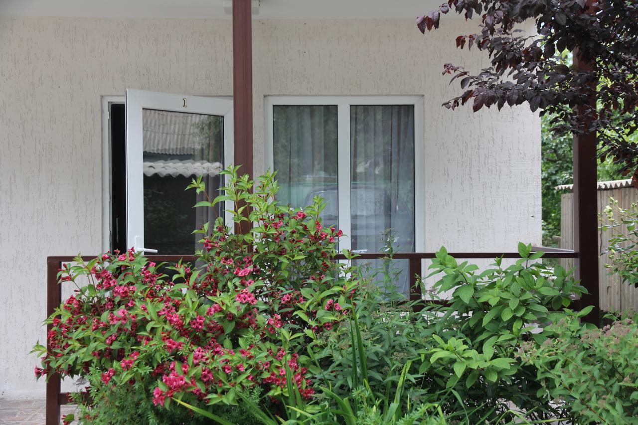 Guest House Leto Dolinka Exteriér fotografie